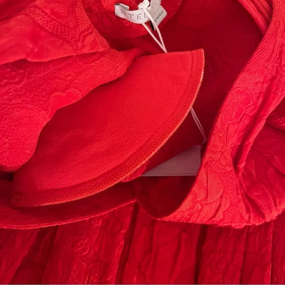 Stella McCartney jacquard red silk romper belted with padded shoulders - Picture 8 of 12